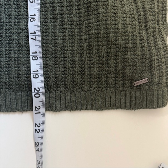 Hollister Olive Green Sweater Open Back Drop Shoulder V-neck Knit Small Women’s - Picture 8 of 11